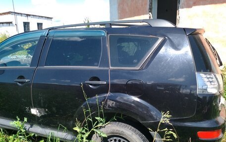 Mitsubishi Outlander III рестайлинг 3, 2010 год, 400 000 рублей, 2 фотография