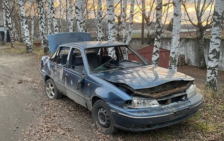 Daewoo Nexia I рестайлинг, 2003 год, 15 000 рублей, 3 фотография