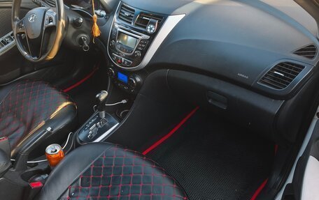 Hyundai Solaris II рестайлинг, 2012 год, 510 000 рублей, 12 фотография