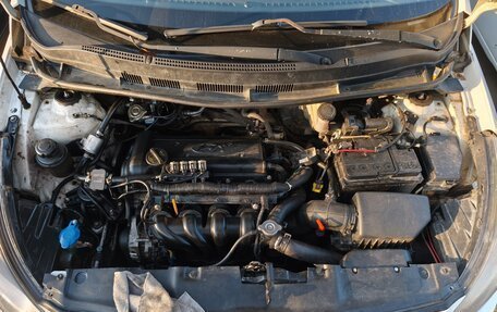 Hyundai Solaris II рестайлинг, 2012 год, 510 000 рублей, 21 фотография