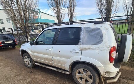 Chevrolet Niva I рестайлинг, 2017 год, 400 000 рублей, 5 фотография