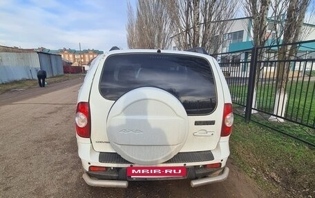 Chevrolet Niva I рестайлинг, 2017 год, 400 000 рублей, 3 фотография