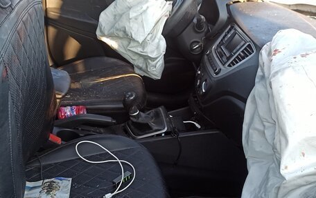 Hyundai Solaris II рестайлинг, 2021 год, 350 000 рублей, 4 фотография