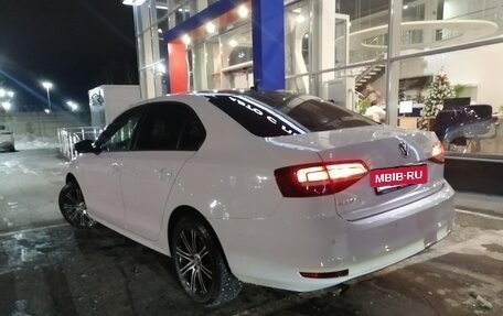 Volkswagen Jetta VI, 2016 год, 1 100 000 рублей, 3 фотография