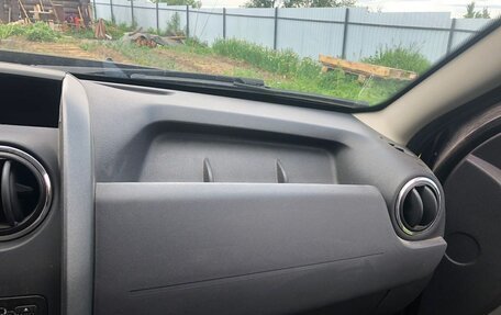 Renault Duster I рестайлинг, 2017 год, 650 000 рублей, 20 фотография