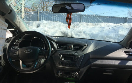 KIA Rio III рестайлинг, 2015 год, 400 000 рублей, 10 фотография