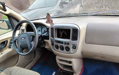 Ford Escape II, 2003 год, 160 000 рублей, 6 фотография