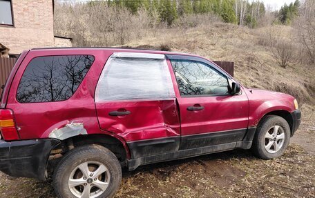 Ford Escape II, 2003 год, 160 000 рублей, 3 фотография