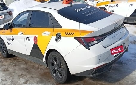 Hyundai Elantra, 2023 год, 1 084 500 рублей, 3 фотография