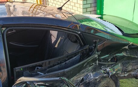 Hyundai Solaris II рестайлинг, 2013 год, 200 000 рублей, 6 фотография