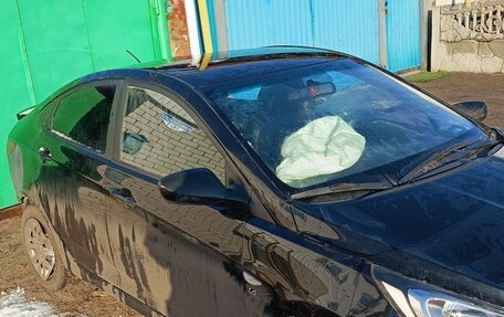 Hyundai Solaris II рестайлинг, 2013 год, 200 000 рублей, 5 фотография