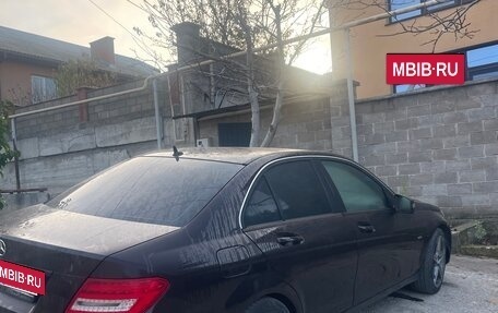 Mercedes-Benz C-Класс, 2011 год, 900 000 рублей, 4 фотография