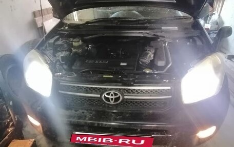 Toyota RAV4, 2005 год, 450 000 рублей, 3 фотография