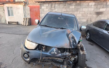 Mitsubishi L200 IV рестайлинг, 2007 год, 550 000 рублей, 3 фотография