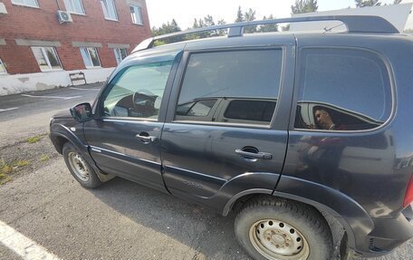 Chevrolet Niva I рестайлинг, 2013 год, 212 000 рублей, 3 фотография