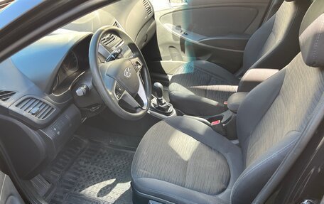 Hyundai Solaris II рестайлинг, 2014 год, 450 000 рублей, 4 фотография