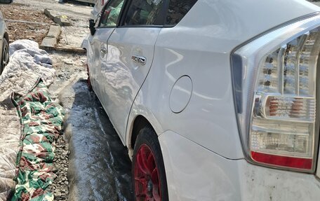 Toyota Prius, 2011 год, 380 000 рублей, 5 фотография