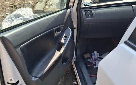 Toyota Prius, 2011 год, 380 000 рублей, 13 фотография