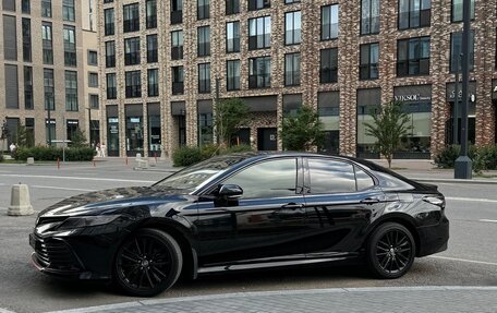 Toyota Camry, 2021 год, 3 450 000 рублей, 4 фотография