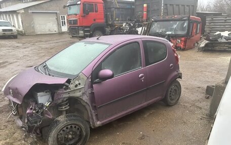 Peugeot 107 I рестайлинг, 2014 год, 220 000 рублей, 3 фотография