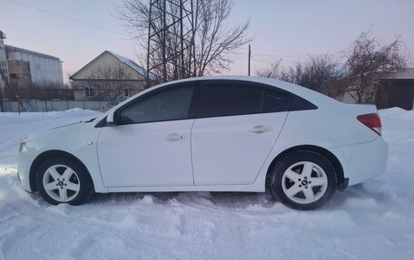 Chevrolet Cruze II, 2010 год, 650 000 рублей, 13 фотография