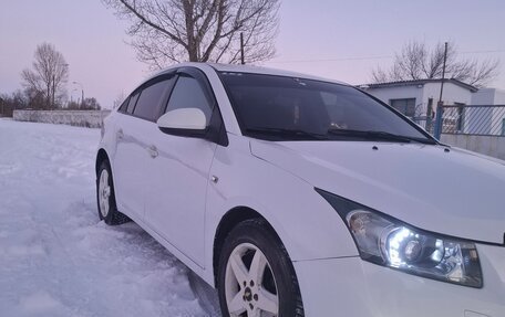 Chevrolet Cruze II, 2010 год, 650 000 рублей, 5 фотография