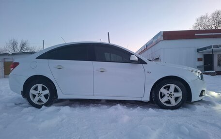 Chevrolet Cruze II, 2010 год, 650 000 рублей, 8 фотография
