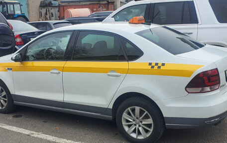 Volkswagen Polo VI (EU Market), 2019 год, 695 000 рублей, 2 фотография