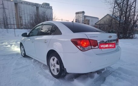 Chevrolet Cruze II, 2010 год, 650 000 рублей, 12 фотография