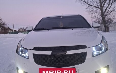 Chevrolet Cruze II, 2010 год, 650 000 рублей, 3 фотография