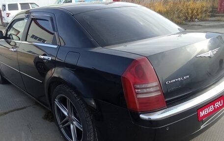 Chrysler 300C II, 2007 год, 400 000 рублей, 7 фотография