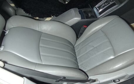 Chrysler 300C II, 2007 год, 400 000 рублей, 18 фотография