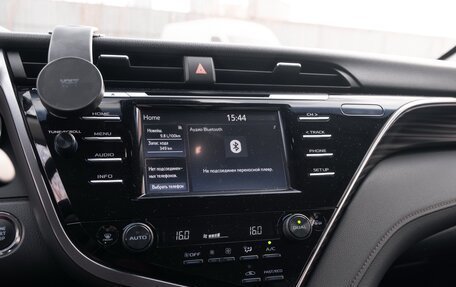 Toyota Camry, 2021 год, 3 000 000 рублей, 15 фотография