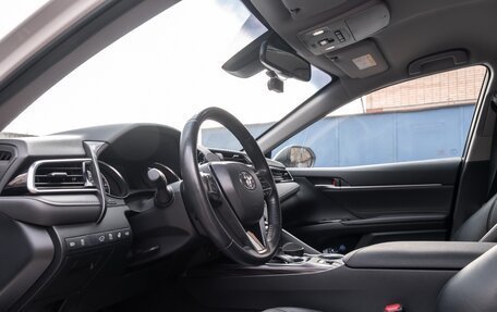 Toyota Camry, 2021 год, 3 000 000 рублей, 17 фотография