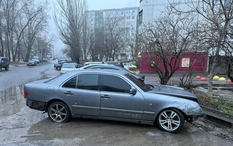 Mercedes-Benz E-Класс, 1997 год, 170 000 рублей, 3 фотография