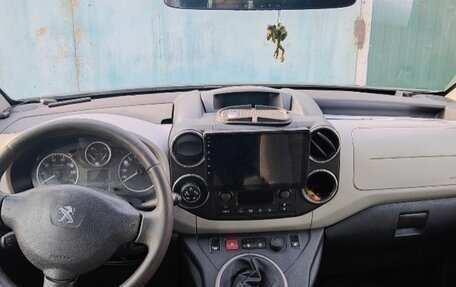 Peugeot Partner II рестайлинг 2, 2012 год, 575 000 рублей, 10 фотография