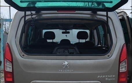 Peugeot Partner II рестайлинг 2, 2012 год, 575 000 рублей, 7 фотография