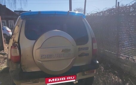 Chevrolet Niva I рестайлинг, 2005 год, 100 000 рублей, 2 фотография