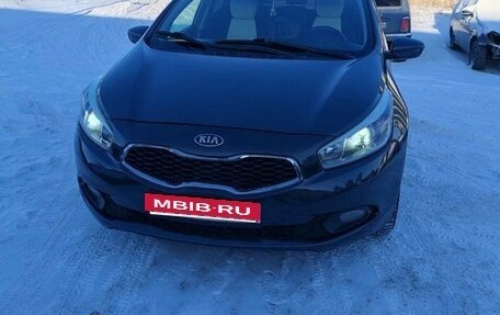 KIA cee'd III, 2015 год, 800 000 рублей, 2 фотография