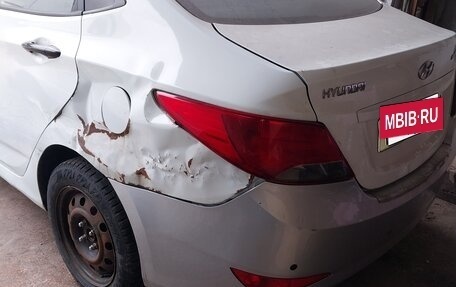 Hyundai Solaris II рестайлинг, 2015 год, 300 000 рублей, 3 фотография