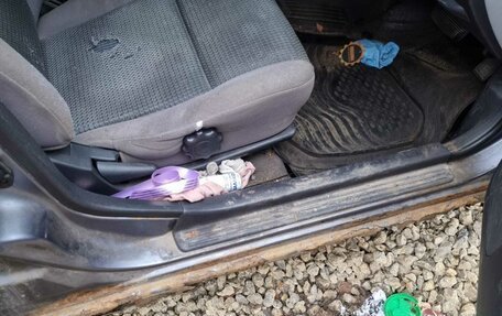 Nissan Wingroad III, 2001 год, 110 000 рублей, 14 фотография