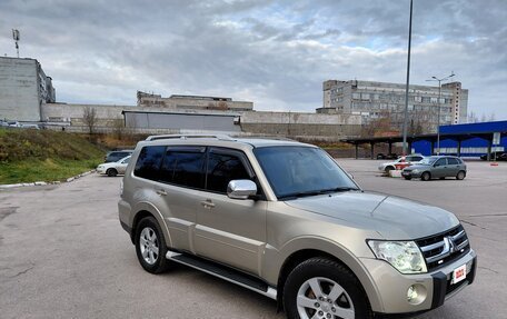 Mitsubishi Pajero IV, 2008 год, 1 690 000 рублей, 4 фотография