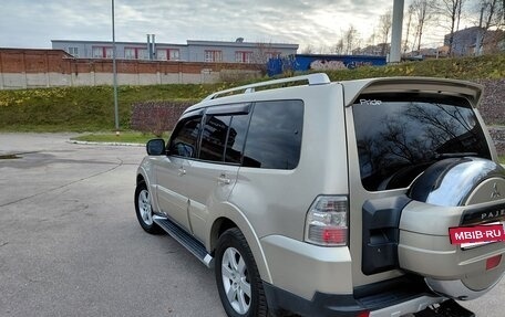 Mitsubishi Pajero IV, 2008 год, 1 690 000 рублей, 2 фотография