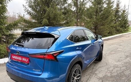 Lexus NX I, 2018 год, 2 590 000 рублей, 4 фотография