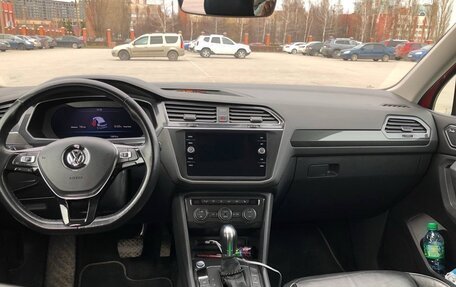 Volkswagen Tiguan II, 2018 год, 2 350 000 рублей, 4 фотография