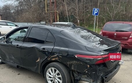 Toyota Camry, 2022 год, 2 100 000 рублей, 4 фотография