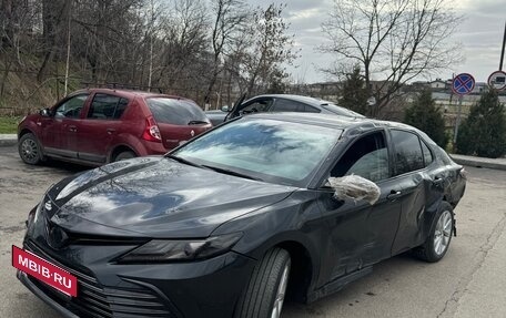 Toyota Camry, 2022 год, 2 100 000 рублей, 2 фотография