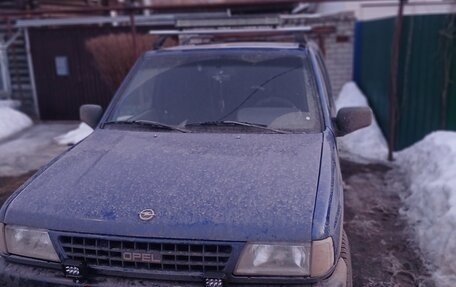 Opel Frontera A, 1992 год, 150 000 рублей, 2 фотография