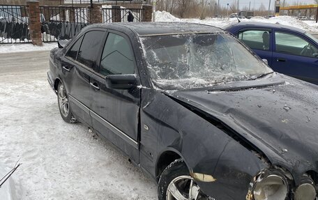 Mercedes-Benz E-Класс, 1996 год, 150 000 рублей, 5 фотография