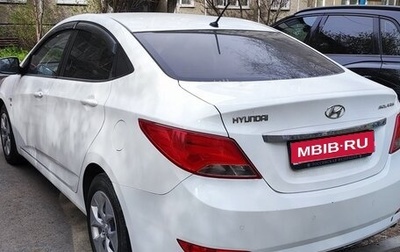 Hyundai Solaris II рестайлинг, 2015 год, 1 050 000 рублей, 1 фотография